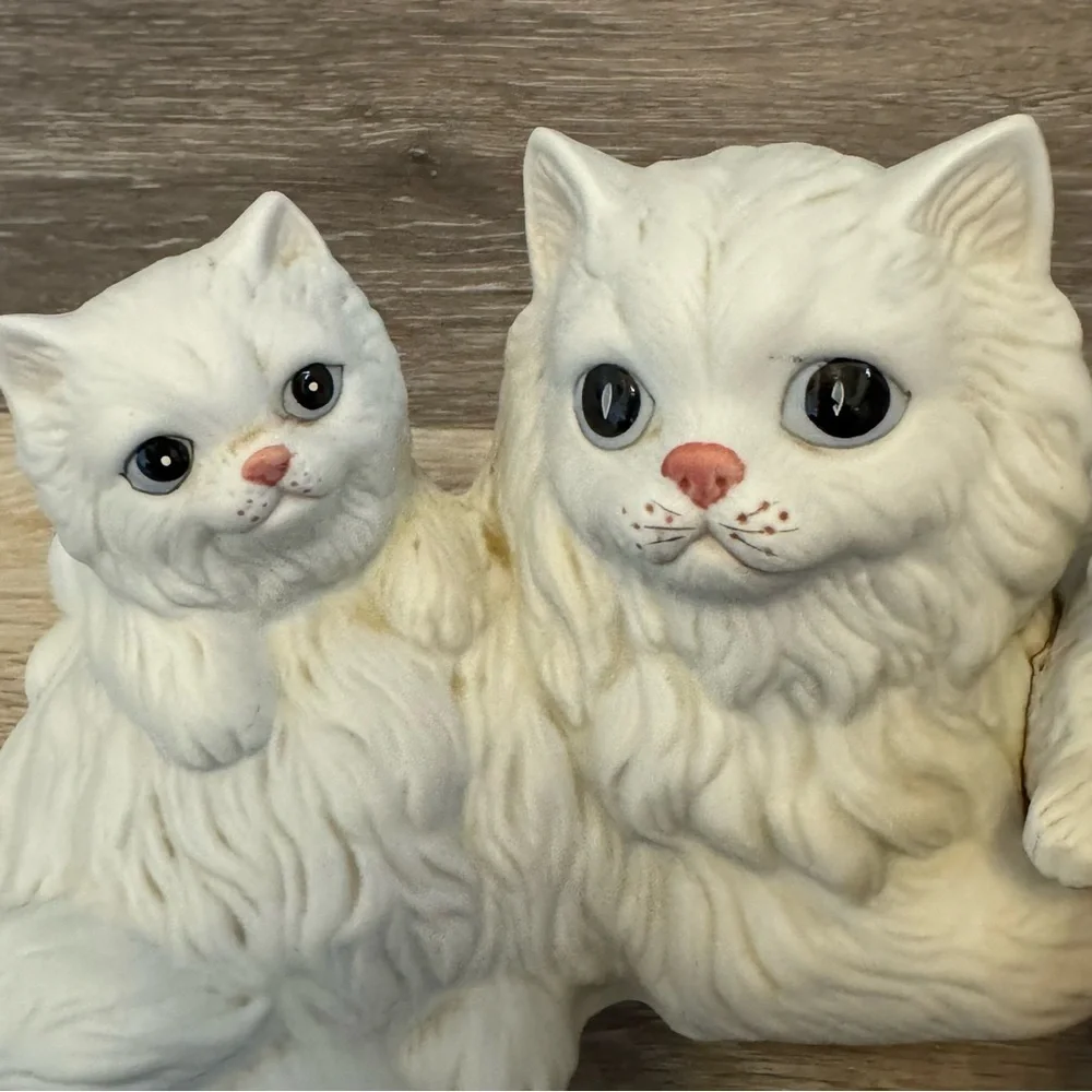 Vintage Homco White Persian Mother Cat w/2 Kittens #1412 Ceramic Figurine
